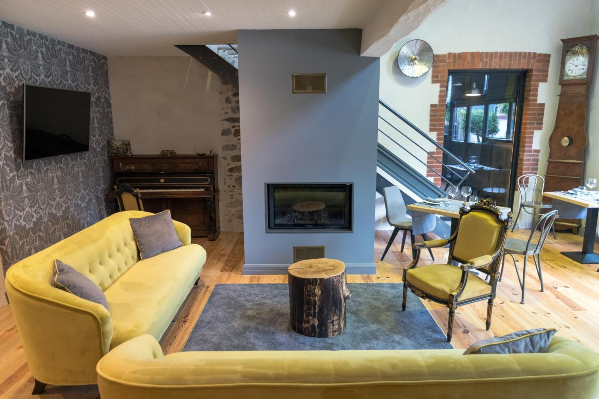 Le Relais Bed & Breakfast Bagneres-de-Bigorre Bagian luar foto
