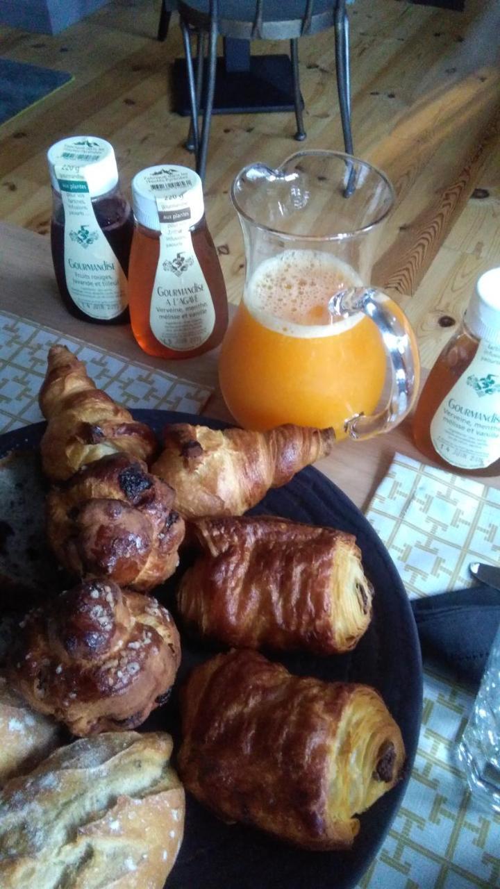 Le Relais Bed & Breakfast Bagneres-de-Bigorre Bagian luar foto